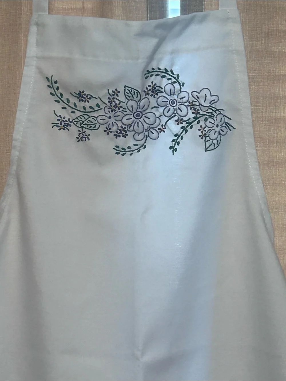 Embroidered White Kitchen Apron with Floral Accents